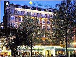Hotel NH Schiller  